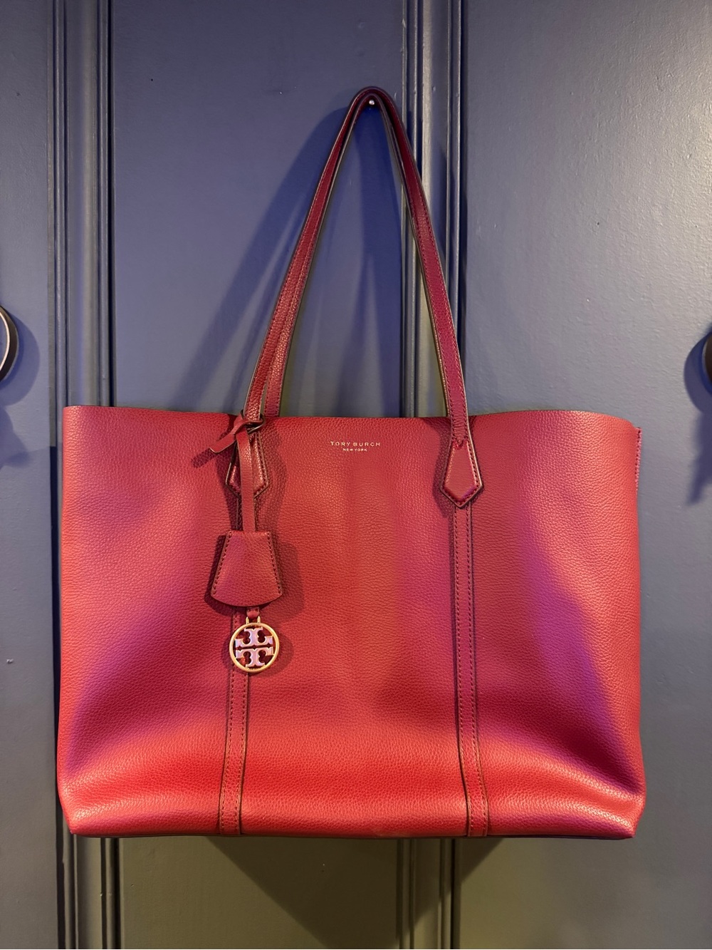 Tory Burch Perry Triple-Compartment Tote – Brilliant Red with logo charm 👜🍷